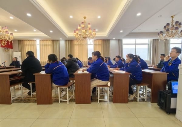 奥凯电气举办生产一线员工培训，强化质量意识与现场管理