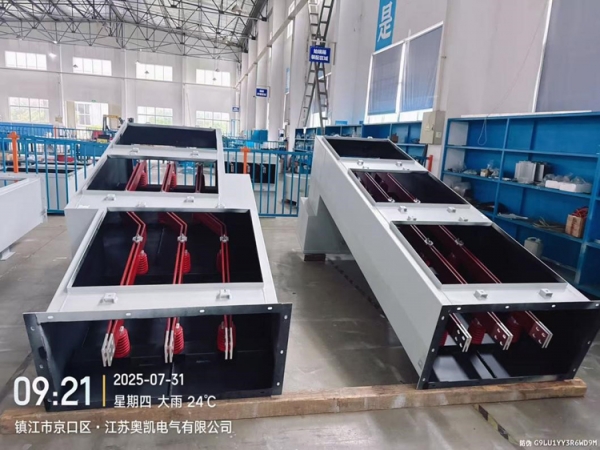 攻克沙漠严苛环境！我司非洲阿尔及利亚能源项目定制化共箱母线BGFM提前半个月交付